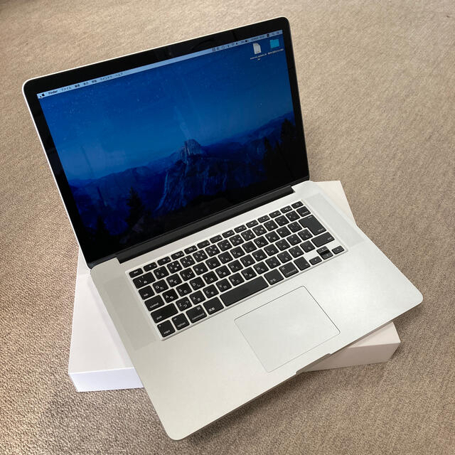 【美品】MacBook Pro 15インチ Mid 2015 256GB