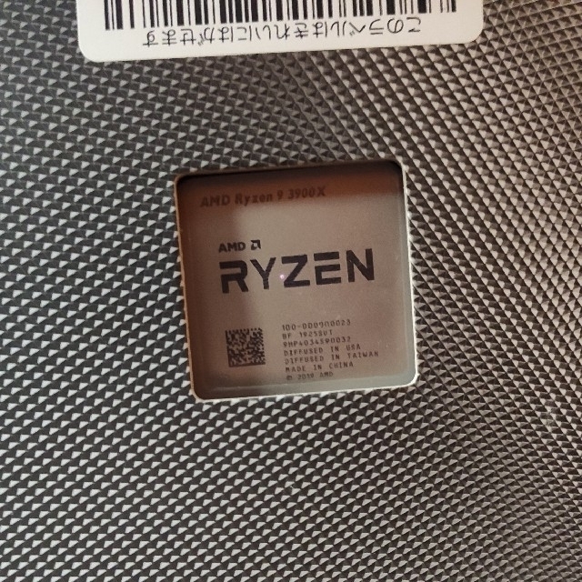 AMD Ryzen 9 3900xPCパーツ