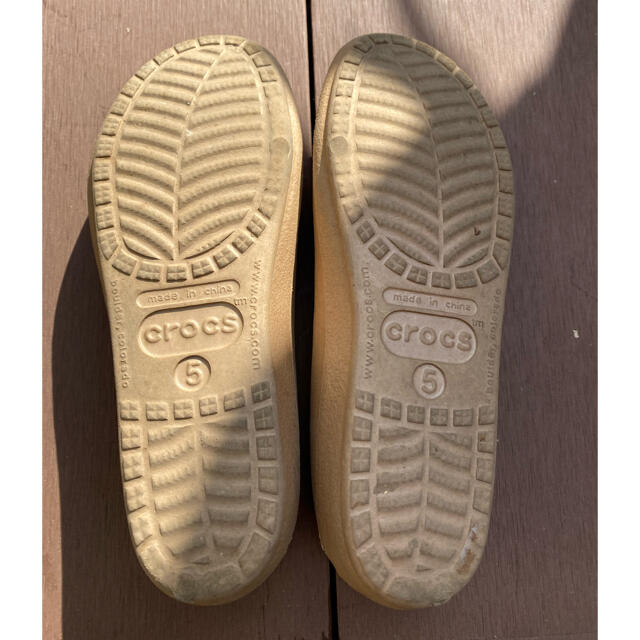 crocs(クロックス)のクロックス W5 21cm相当 レディース キッズ キッズ/ベビー/マタニティのキッズ靴/シューズ(15cm~)(サンダル)の商品写真