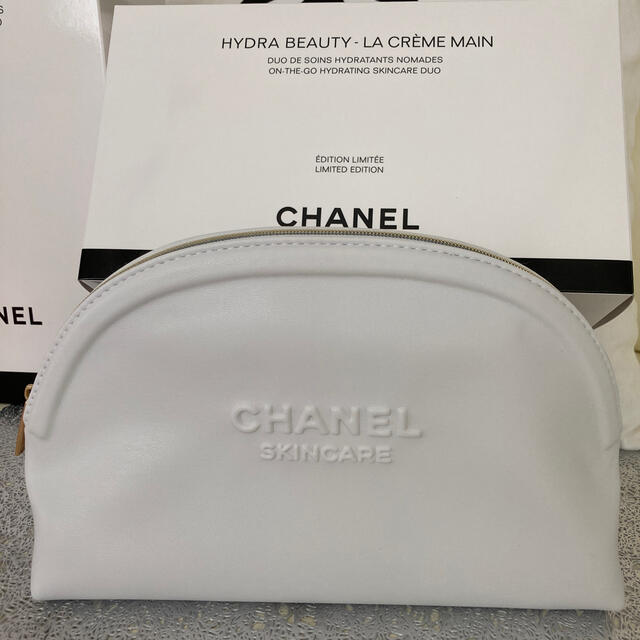 CHANEL(シャネル)のCHANELポーチノベルティー エンタメ/ホビーのコレクション(ノベルティグッズ)の商品写真