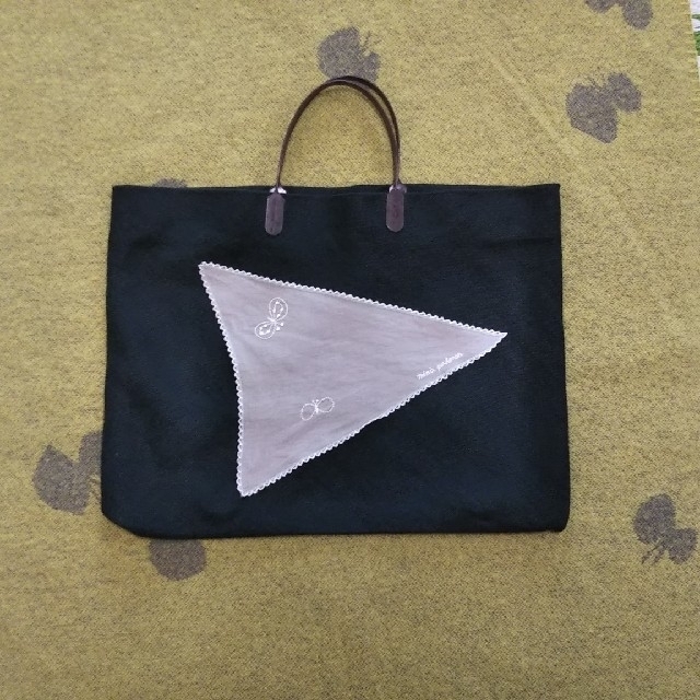 mina perhonen(ミナペルホネン)のミナペルホネン スケッチバッグ と 三角コースター レディースのバッグ(ハンドバッグ)の商品写真