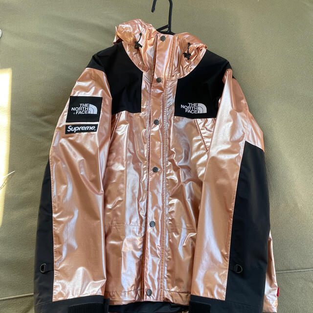 supreme north face メタリックマウンテンパーカー