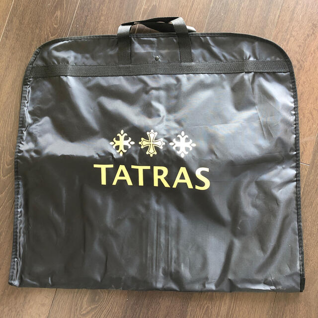 TATRAS - タトラス ガーメントケースの通販 by keiyak's shop TATRAS - タトラス ガーメントケースの通販 by keiyak's shop