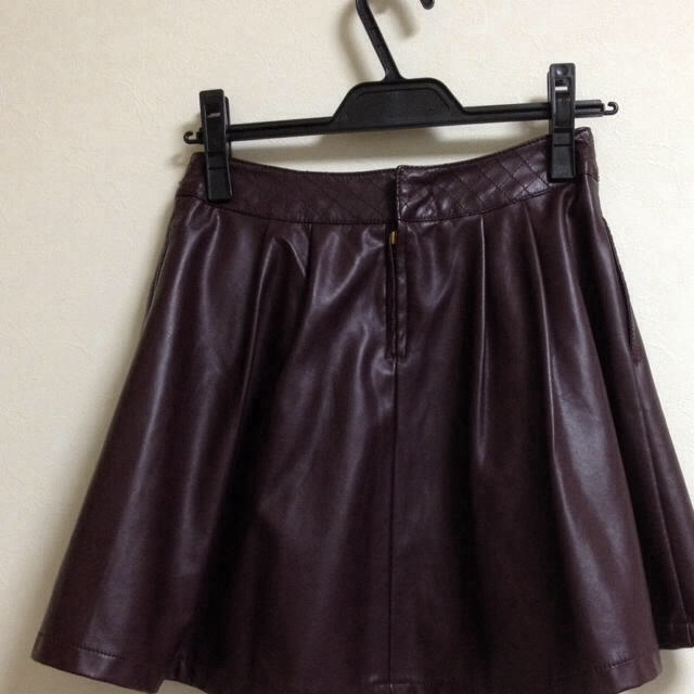 GU(ジーユー)のg.u.＊レザー風スカート レディースのスカート(ミニスカート)の商品写真