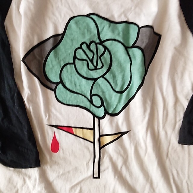UNDERCOVER(アンダーカバー)のpoco 様専用　アンダーカバー　薔薇Tシャツ レディースのトップス(Tシャツ(長袖/七分))の商品写真