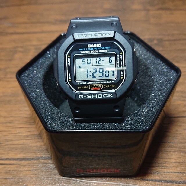 美品 カシオ ジーショック DW-5600E-1VDF