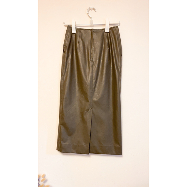 BEAUTY&YOUTH UNITED ARROWS(ビューティアンドユースユナイテッドアローズ)のビューティーアンドユース　フェイクレザータイトスカート レディースのスカート(ロングスカート)の商品写真
