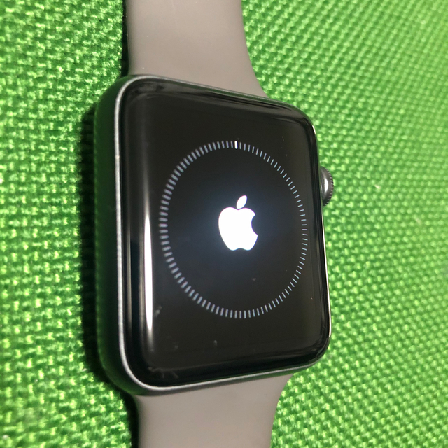 Apple(アップル)のApple Watch 3 スペースグレー 42mm メンズの時計(腕時計(デジタル))の商品写真