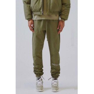 フィアオブゴッド(FEAR OF GOD)の新品☆Fear of God Essentials ナイロンパンツ(その他)