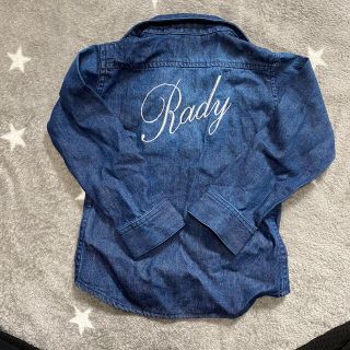 レディー(Rady)のちびRady デニムシャツ(Tシャツ/カットソー)