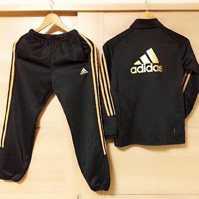 adidas(アディダス)の【値下げ】アディダス　ジャージ　セットアップ　150 キッズ/ベビー/マタニティのキッズ服男の子用(90cm~)(その他)の商品写真