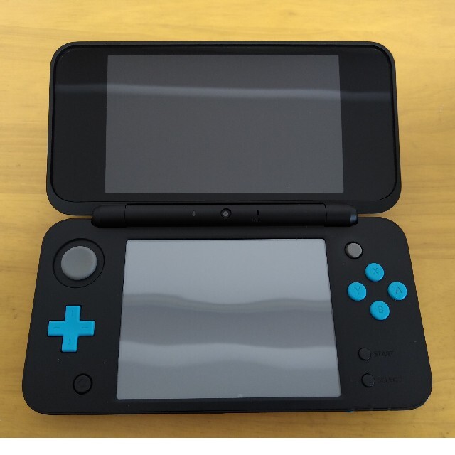 Nintendo ゲーム機本体 NEW ニンテンドー 2DS LL ブラック/タ-