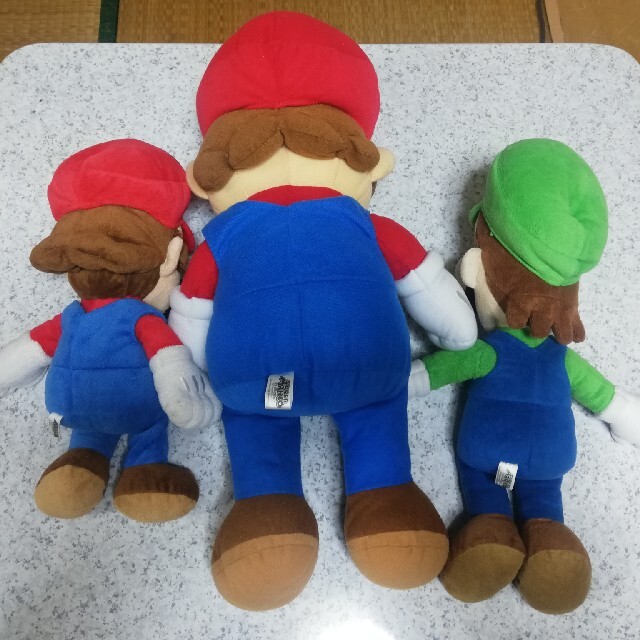 任天堂(ニンテンドウ)の特大マリオ　マリオ　ルイージ　ぬいぐるみ　3点セット　マリオブラザーズ エンタメ/ホビーのおもちゃ/ぬいぐるみ(キャラクターグッズ)の商品写真