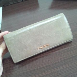 ミュウミュウ(MIU MIU)のmiumiu 財布　perfume様専用(財布)