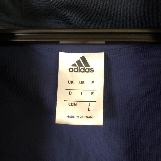adidas(アディダス)のジャンパー レディースのジャケット/アウター(ナイロンジャケット)の商品写真