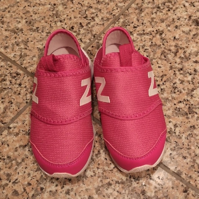 New Balance(ニューバランス)の【美品】ニューバランス　15.5cm　 キッズ/ベビー/マタニティのキッズ靴/シューズ(15cm~)(スニーカー)の商品写真