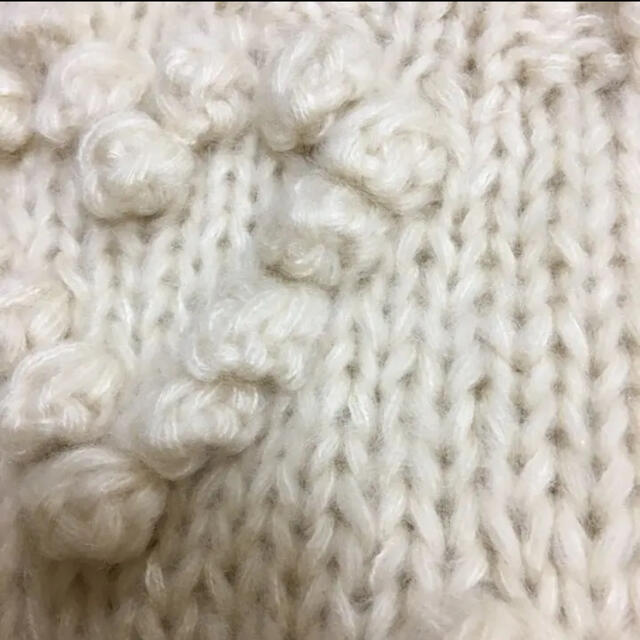 mellowneon ハート型ぽんぽんニット ハンドメイド 手編み レディースのトップス(ニット/セーター)の商品写真