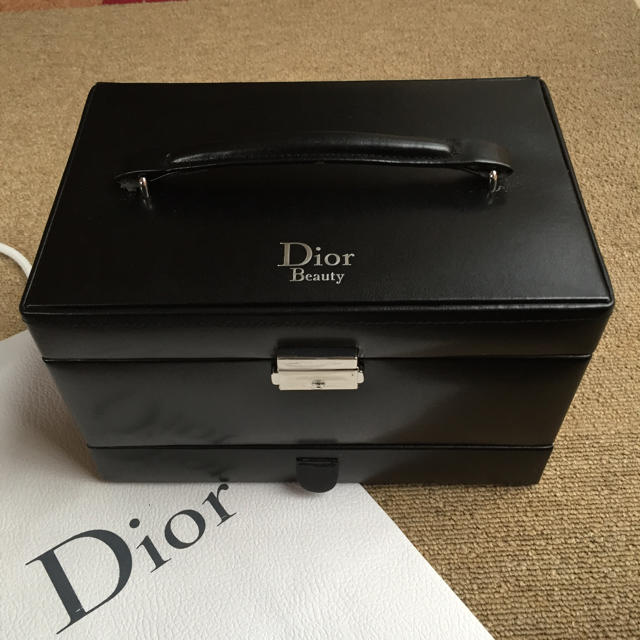 Dior(ディオール)の再値下げ❣️ディオール メイクボックス コスメ/美容のコスメ/美容 その他(その他)の商品写真