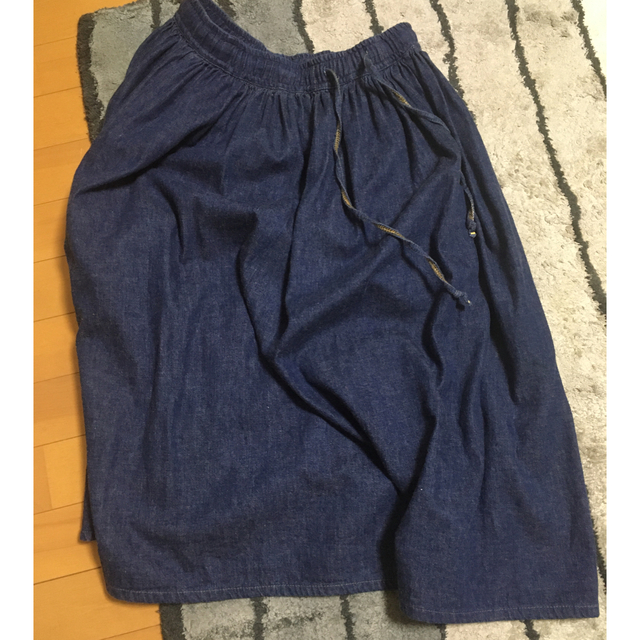 BEAMS BOY(ビームスボーイ)の25日まで限定価格　オアスロウ orslow ギャザーデニムスカート レディースのスカート(ロングスカート)の商品写真
