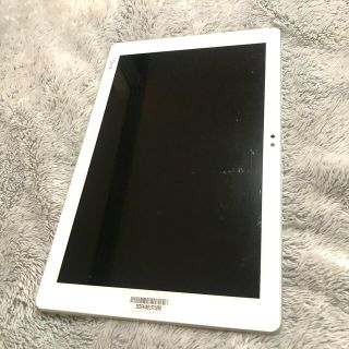 エーユー(au)のQua tab PZ LGT32  ホワイト タブレット 白(タブレット)