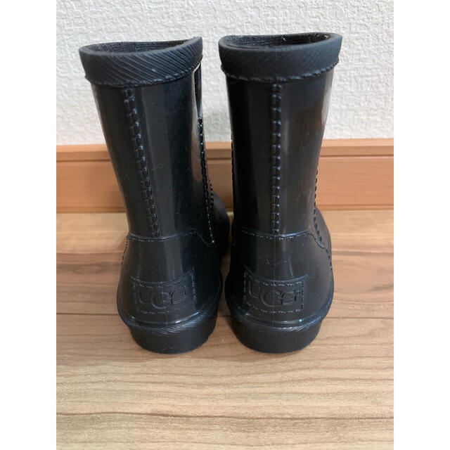 UGG(アグ)の【Dogdog様専用】UGG レインシューズ キッズ/ベビー/マタニティのキッズ靴/シューズ(15cm~)(長靴/レインシューズ)の商品写真