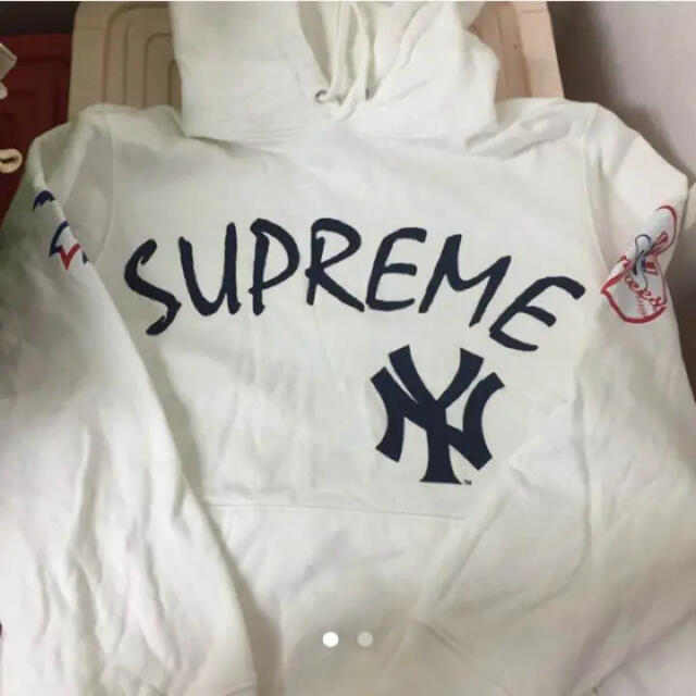 メンズsupreme × new york yankees hoodie