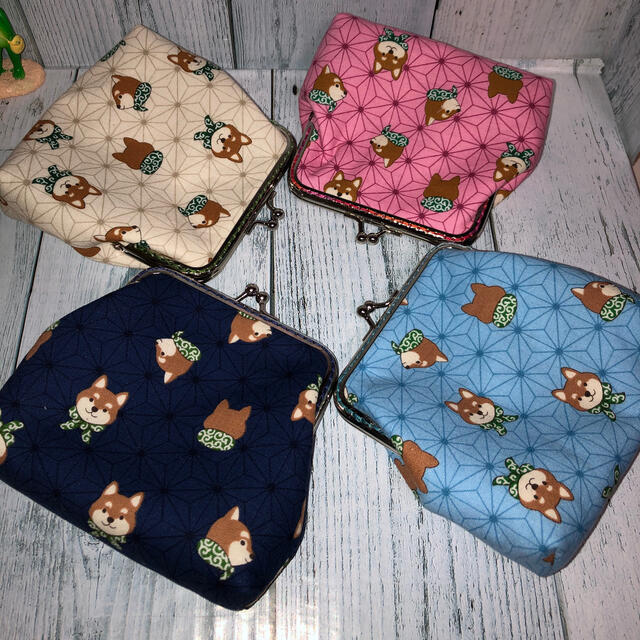 麻の葉柴ちゃんがま口ポーチ・柴犬柄 ピンクの通販 by はんかる's shop 麻の葉柴ちゃんがま口ポーチ・柴犬柄 ピンクの通販 by はんかる's shop