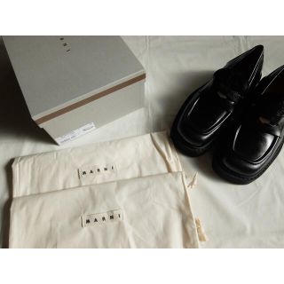 marni メンズ スクエアトゥ ローファー