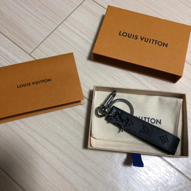 LOUIS VUITTON(ルイヴィトン)のルイヴィトン　キーリング メンズのファッション小物(キーホルダー)の商品写真