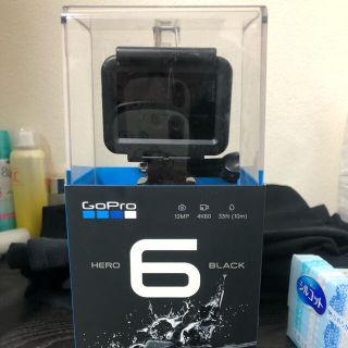 ゴープロ(GoPro)の専用。GoPro アクションカメラ HERO6 Black(ビデオカメラ)