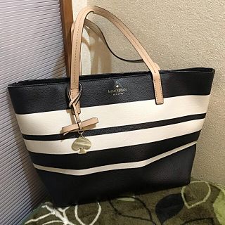 ケイトスペードニューヨーク(kate spade new york)の最終価格*ケイトスペード*トートバッグ*黒×白ボーダー(トートバッグ)