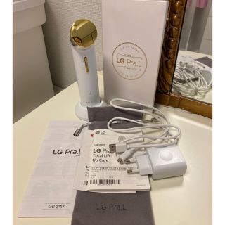 エルジーエレクトロニクス(LG Electronics)のLGPra.L Derma LED Mask プラエルダーマLEDマスク (フェイスケア/美顔器)