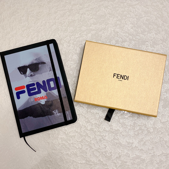 FENDI レターセットとノート