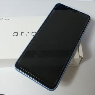 フジツウ(富士通)の茶虎猫様 ARROWS U 32G(スマートフォン本体)