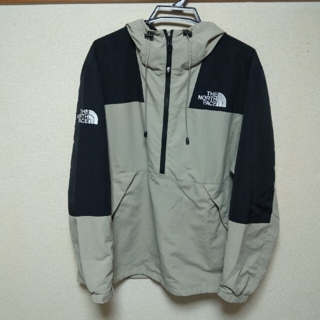 THE NORTH FACE(ザノースフェイス)の海外限定　未使用　ノースフェイス　マウンテンアノラックパーカー メンズのジャケット/アウター(ナイロンジャケット)の商品写真