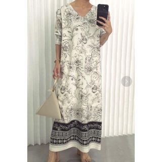 アメリヴィンテージ(Ameri VINTAGE)のpecoさま専用 MAISIE LITTLE GATHER DRESS ホワイト(ロングワンピース/マキシワンピース)