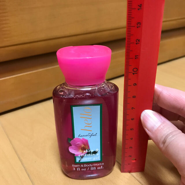 Bath & Body Works(バスアンドボディーワークス)の★お値下げ★自宅でハワイ気分味わいませんか？人気のボディーケアセット🌺 コスメ/美容のボディケア(ボディローション/ミルク)の商品写真