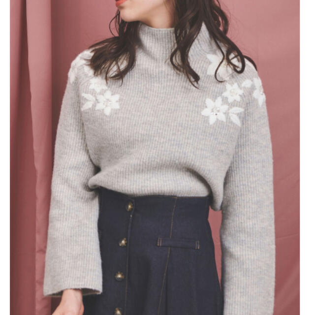 Noela フラワーフレアスリーブニット 新品 タグ付き