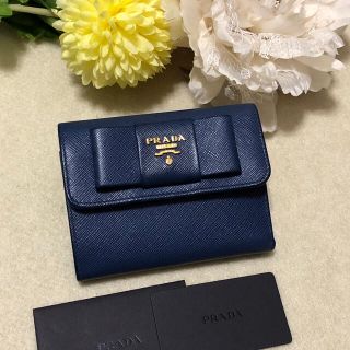 プラダ(PRADA)の良品♡PRADA二つ折り財布♡リボン(財布)