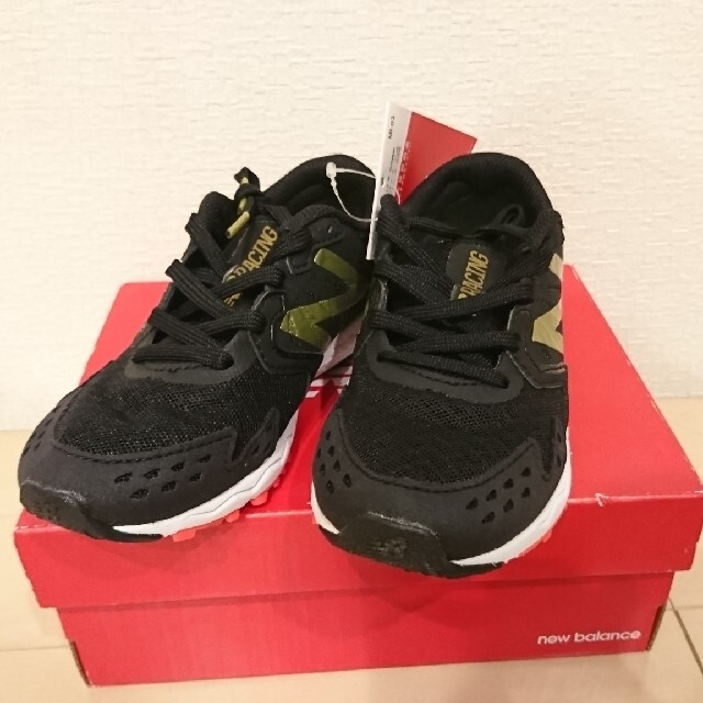 New Balance(ニューバランス)のニューバランス スニーカー 17㎝ キッズ/ベビー/マタニティのキッズ靴/シューズ(15cm~)(スニーカー)の商品写真