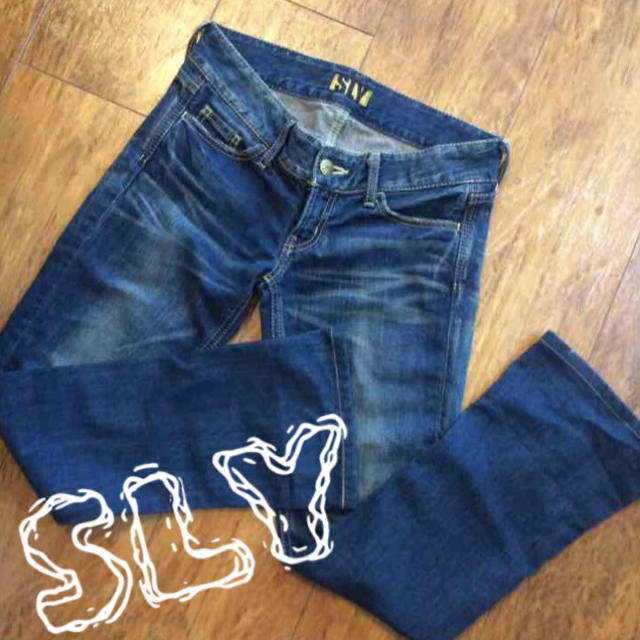 SLY(スライ)の【美品】SLY☆スライ☆デニム☆ジーンズ レディースのパンツ(デニム/ジーンズ)の商品写真