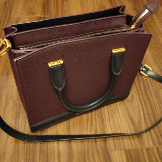 チャールズアンドキース(Charles and Keith)のCHARLES＆KEITH ボルドーバッグ(ハンドバッグ)