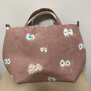 ミナペルホネン(mina perhonen)のミナペルホネン　ハンドメイド　バック　ハナハネピンク(バッグ)