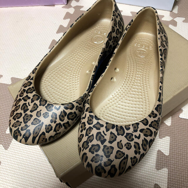 クロックスWomen's Mammoth Flat Brown W7