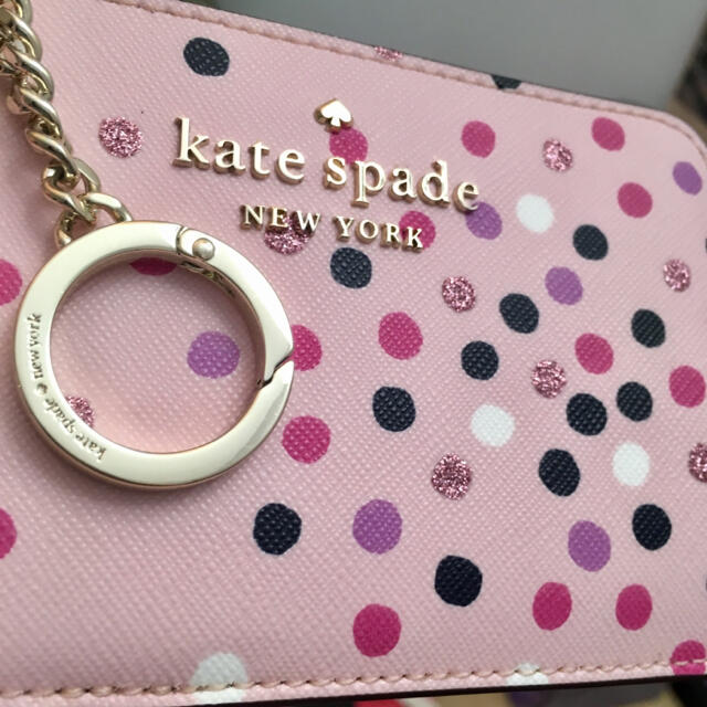 kate spade new york(ケイトスペードニューヨーク)の12/18発送♠︎ケイトスペード♠︎新作カードホルダー／コインケース🎄ホリディ レディースのファッション小物(コインケース)の商品写真