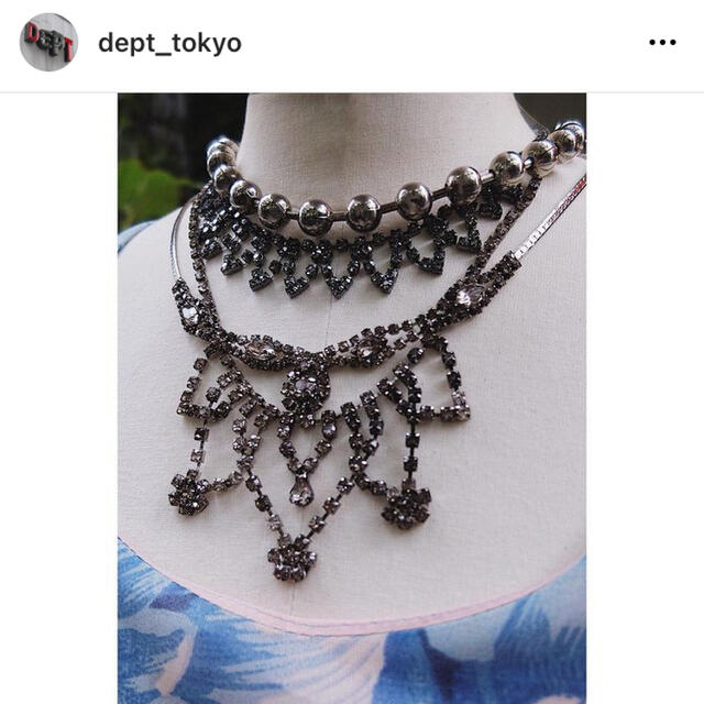 DEPT(デプト)の最終値下げDEPT triple crystal necklace レディースのアクセサリー(ネックレス)の商品写真