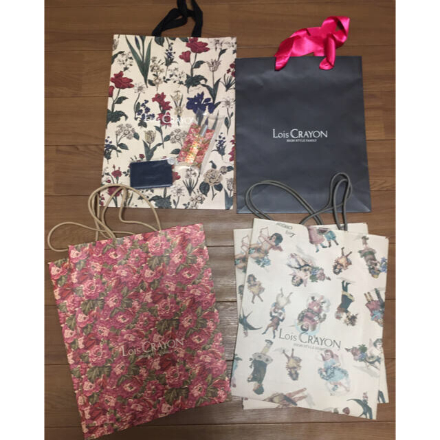 Lois CRAYON(ロイスクレヨン)の非売品 ロイスクレヨン ノベルティー ショッパー エンタメ/ホビーのコレクション(ノベルティグッズ)の商品写真