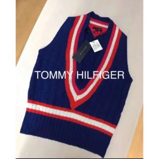 トミーヒルフィガー(TOMMY HILFIGER)のTOMMY HILFIGER❤︎ネイビーVネックニットベスト M 新品(ベスト/ジレ)