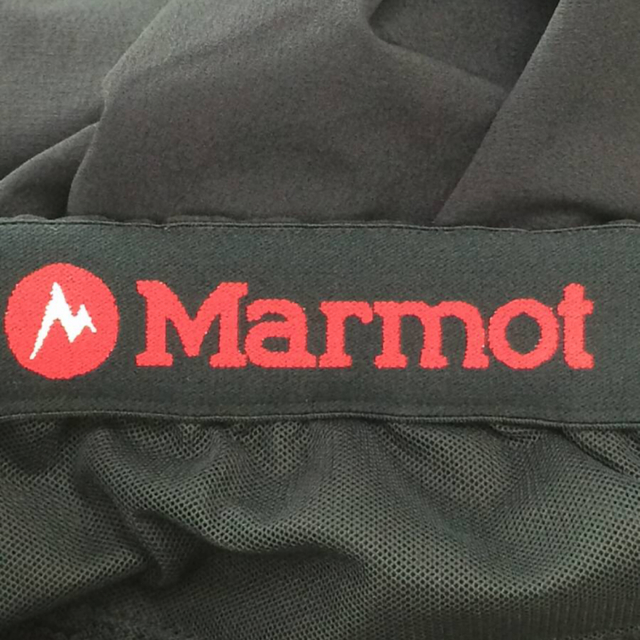 MARMOT(マーモット)のmarmot ストレート　ナイロンパンツ メンズのパンツ(ワークパンツ/カーゴパンツ)の商品写真