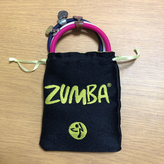 Zumba(ズンバ)のzumbaブレス2点　あい様専用 レディースのアクセサリー(ブレスレット/バングル)の商品写真